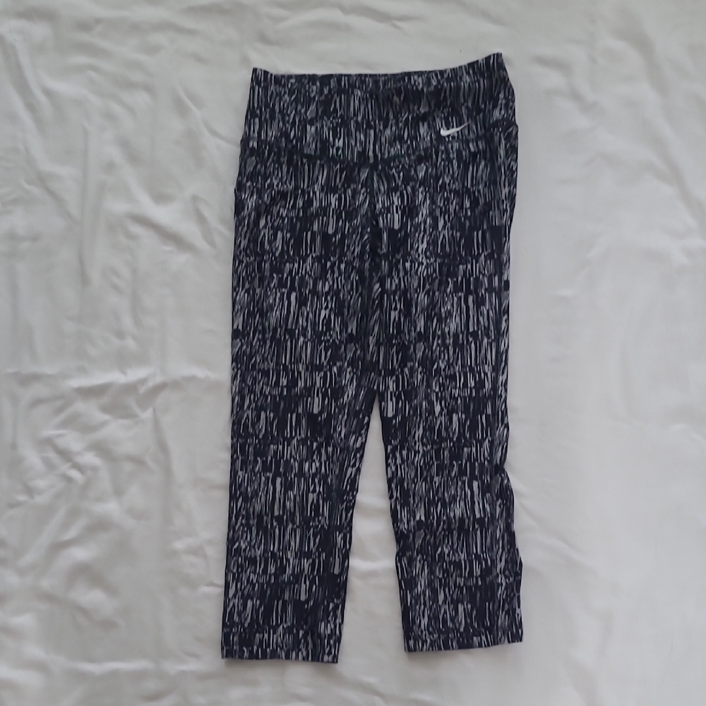 Nike Black and White Patterned Leggings
